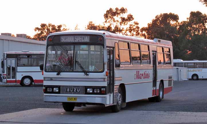 Martin's Isuzu LT1-11P Custom 93